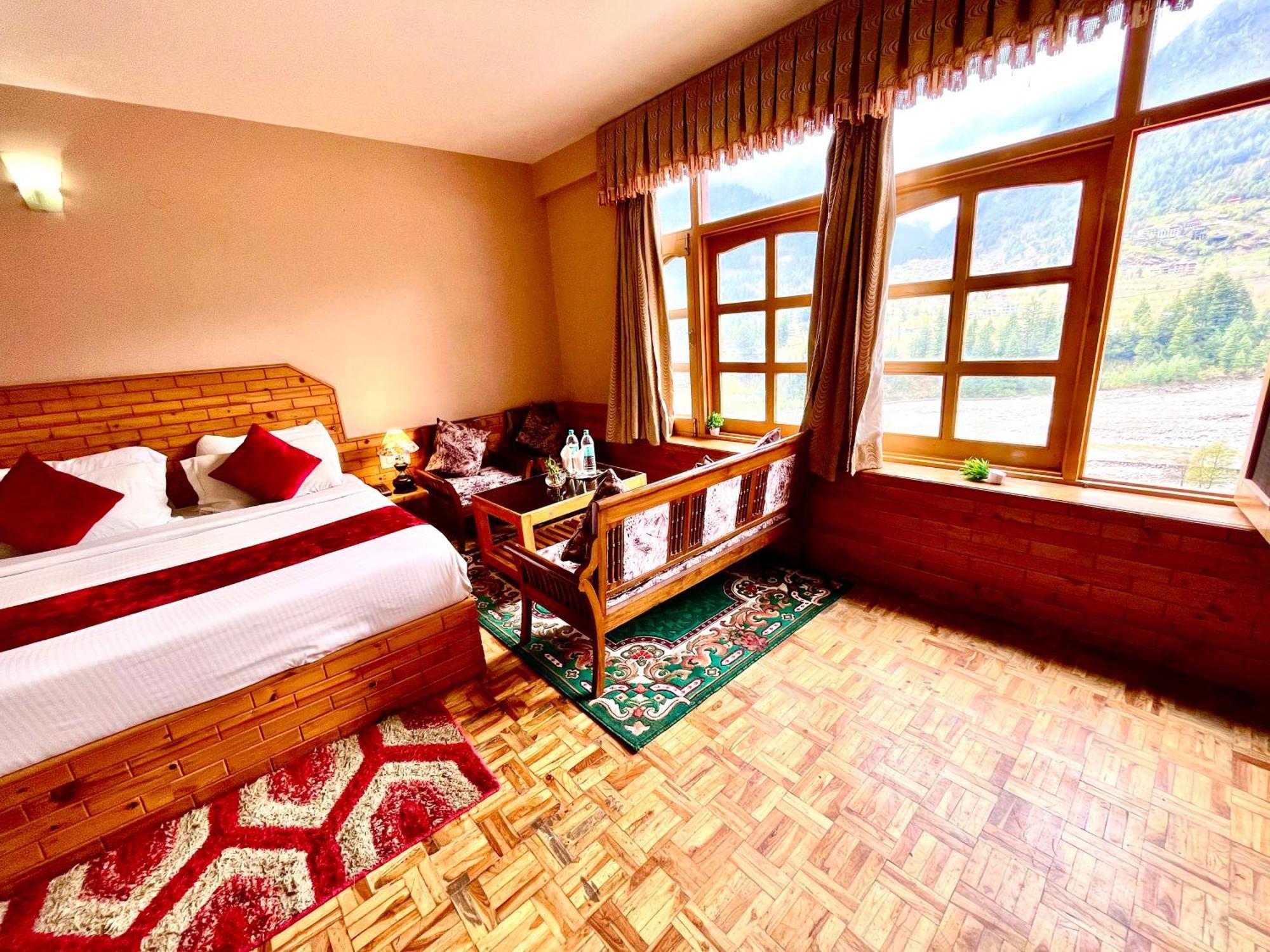 Hotel Hollywood Vibes #Riverview #Premium Rooms #Prime Location #Most Awarded #Parking #Top Rated #Open Terrace #Lawn #Best Selling Hotel In Manali Exterior foto