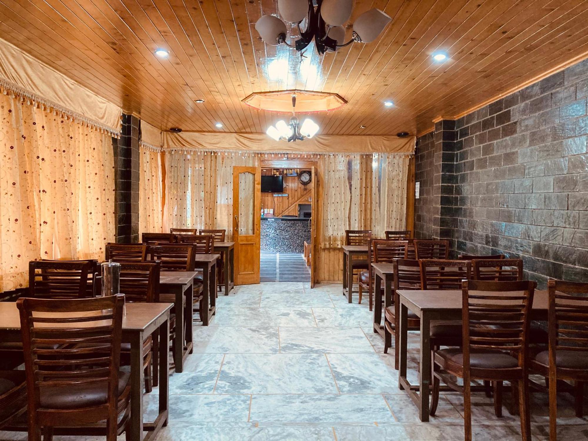 Hotel Hollywood Vibes #Riverview #Premium Rooms #Prime Location #Most Awarded #Parking #Top Rated #Open Terrace #Lawn #Best Selling Hotel In Manali Exterior foto